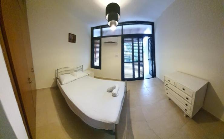 Lovely 2 Bedrooms In The Tourist Area In Paphos . Exterior foto